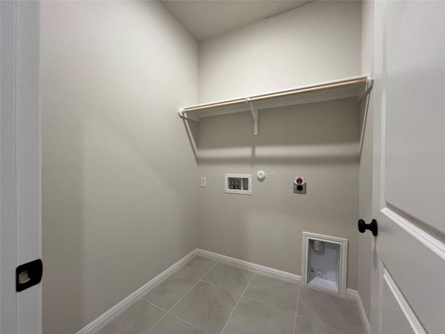 310 Willow Heights DR, Hutto, TX 78634