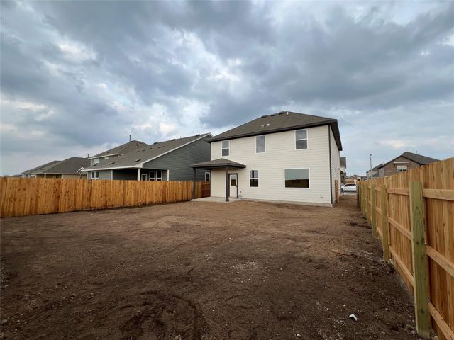 310 Willow Heights DR, Hutto, TX 78634