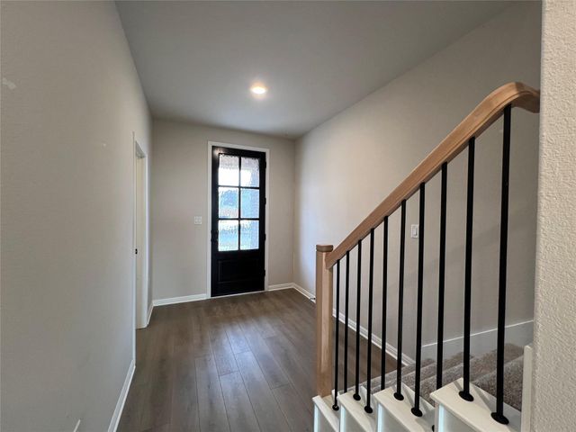 310 Willow Heights DR, Hutto, TX 78634