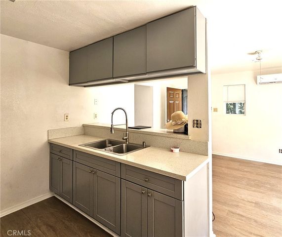 426 E Hullett A, Long Beach, CA 90805