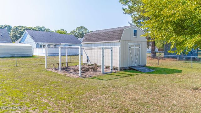 2909 Winton Drive, Fayetteville, NC 28306