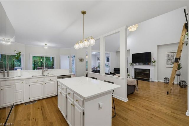 8 Elm Grove Way, Greensboro, NC 27405
