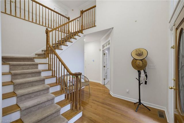 8 Elm Grove Way, Greensboro, NC 27405