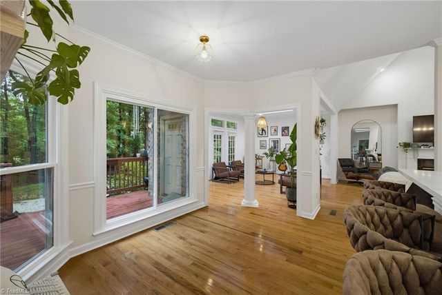 8 Elm Grove Way, Greensboro, NC 27405