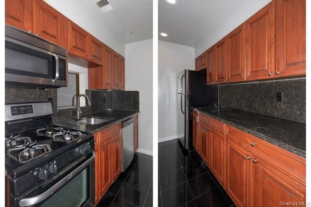 292 Lake Pointe Drive 292, Middle Island, NY 11953