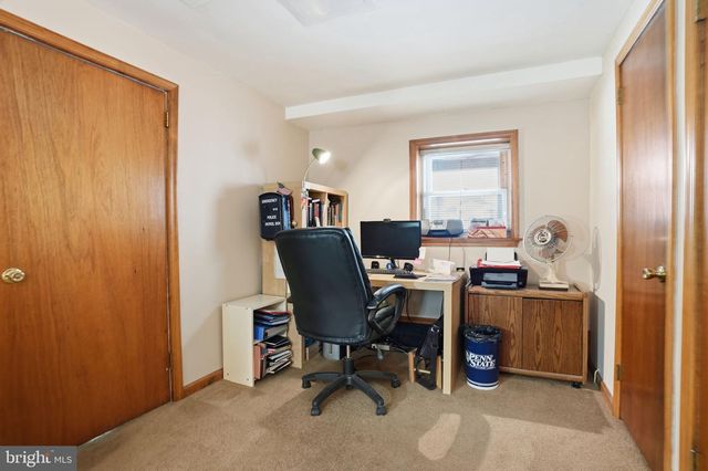 33 HENRY AVE, Feasterville Trevose, PA 19053