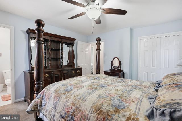 33 HENRY AVE, Feasterville Trevose, PA 19053