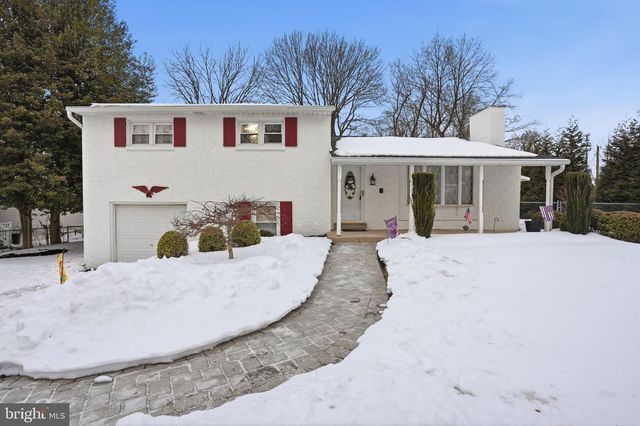 33 HENRY AVE, Feasterville Trevose, PA 19053