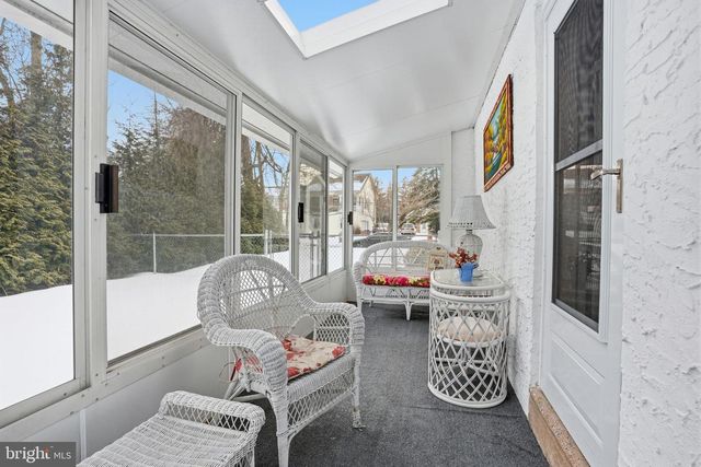 33 HENRY AVE, Feasterville Trevose, PA 19053