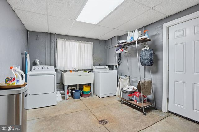 33 HENRY AVE, Feasterville Trevose, PA 19053