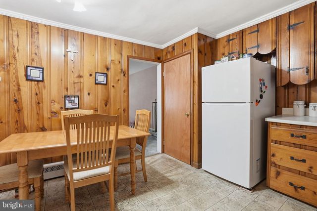 33 HENRY AVE, Feasterville Trevose, PA 19053