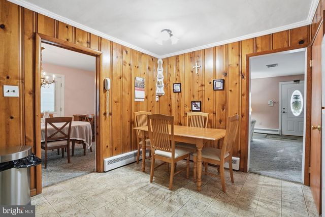 33 HENRY AVE, Feasterville Trevose, PA 19053