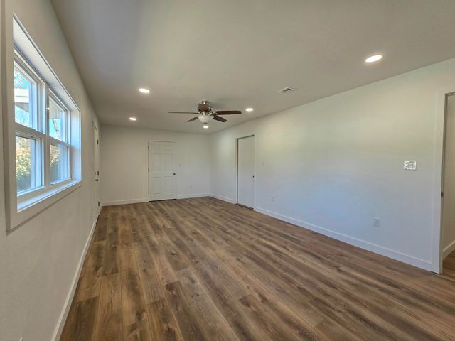 309 C Street NW, Miami, OK 74354