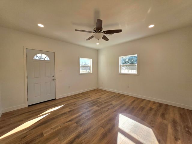 309 C Street NW, Miami, OK 74354