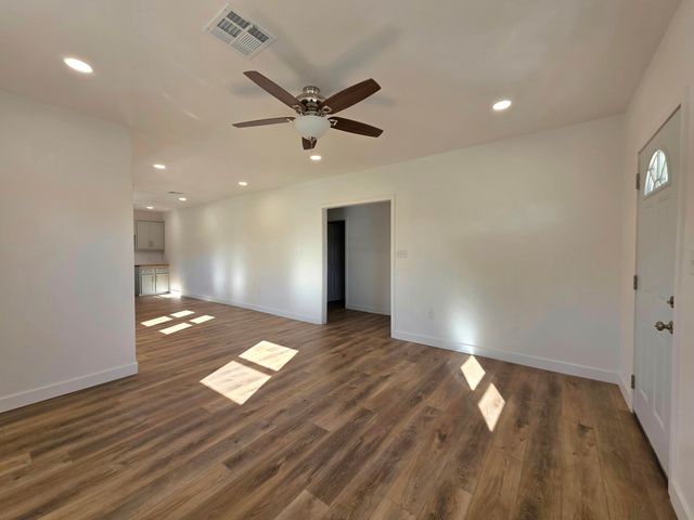 309 C Street NW, Miami, OK 74354