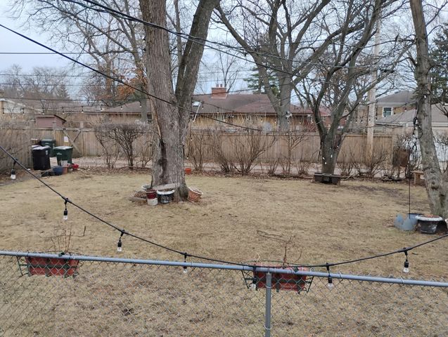 9741 Kildare Avenue, Skokie, IL 60076