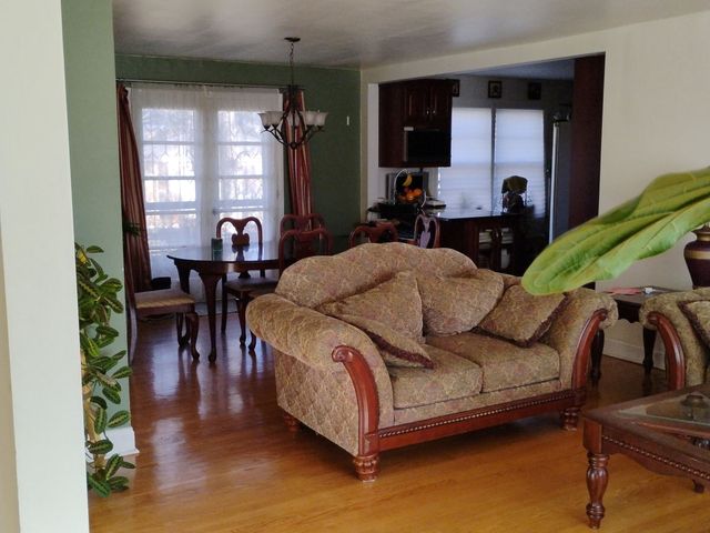 9741 Kildare Avenue, Skokie, IL 60076