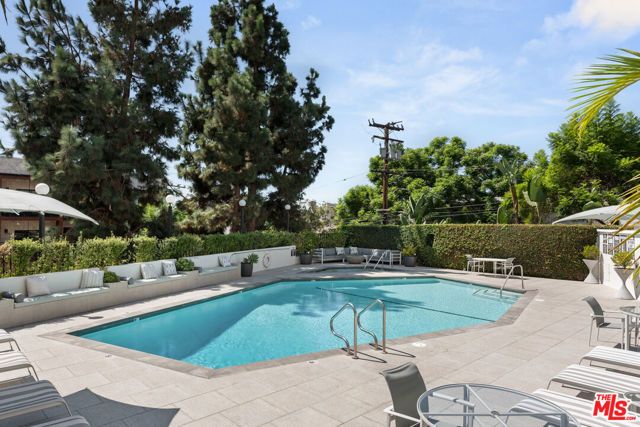 8787 Shoreham Drive 109, West Hollywood, CA 90069