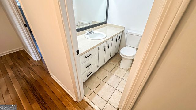 3276 Hickory Bluff Dr, Marietta, GA 30062