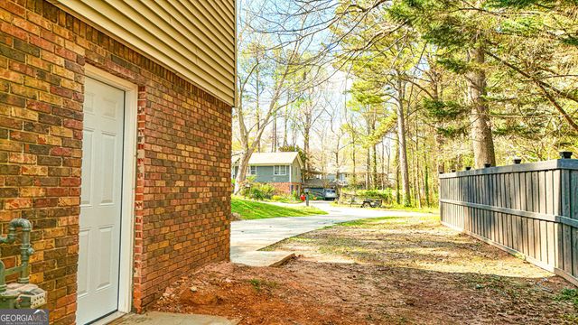 3276 Hickory Bluff Dr, Marietta, GA 30062