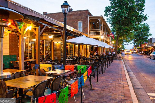 3276 Hickory Bluff Dr, Marietta, GA 30062