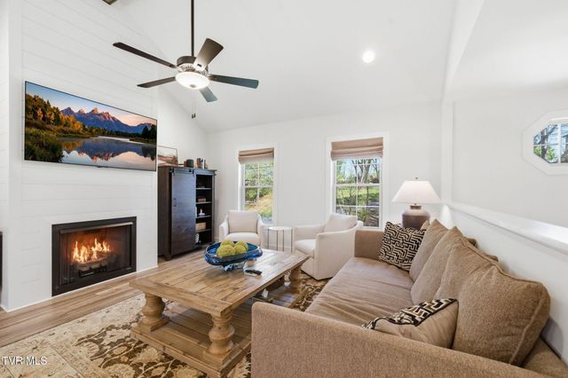 353 County Farm Road, Jonesborough, TN 37659