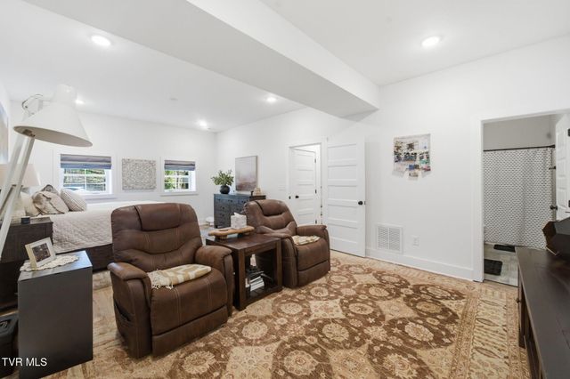 353 County Farm Road, Jonesborough, TN 37659