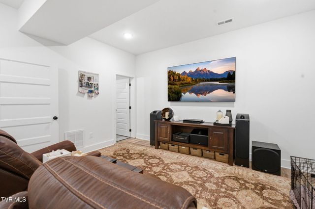 353 County Farm Road, Jonesborough, TN 37659