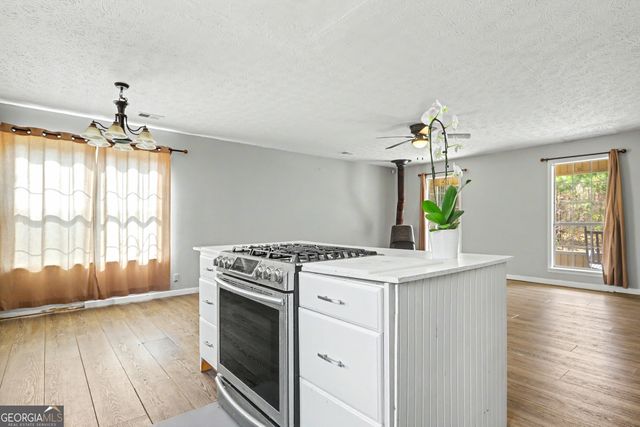 376 Doe Lane, Mansfield, GA 30055