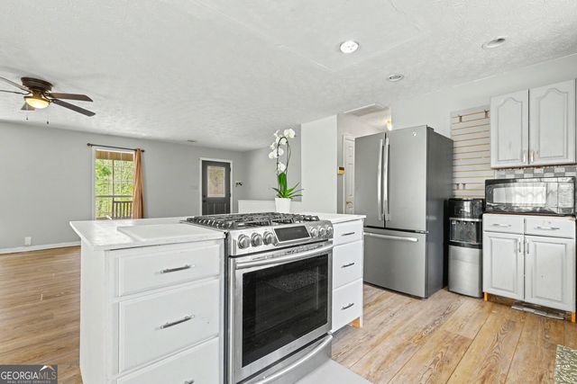 376 Doe Lane, Mansfield, GA 30055