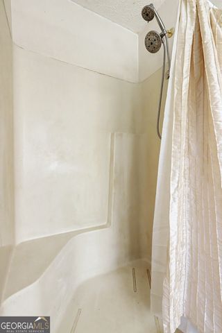 376 Doe Lane, Mansfield, GA 30055