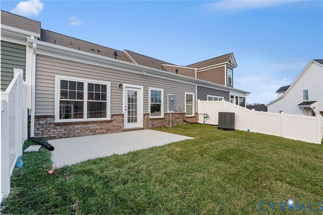 6703 Blue Iris Ln, Chesterfield, VA 23120