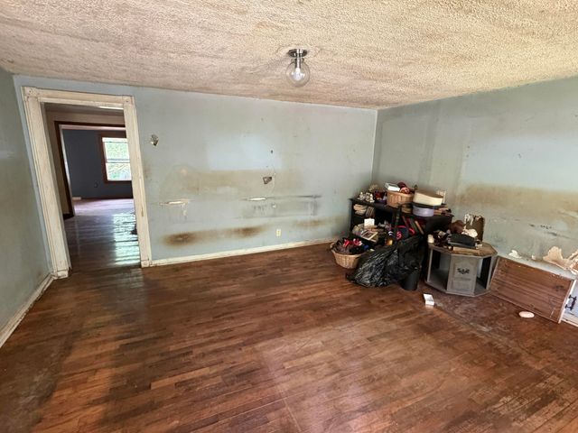 496 S Mcdonald Road, Mcdonald, TN 37353