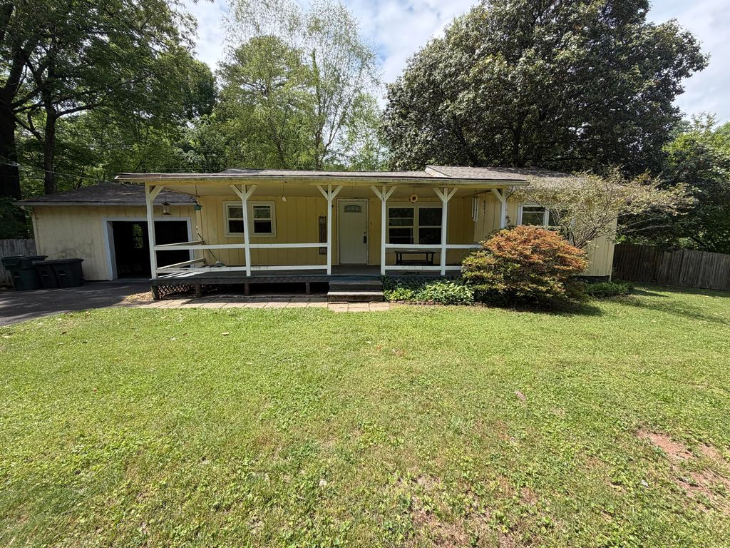 496 S Mcdonald Road, Mcdonald, TN 37353