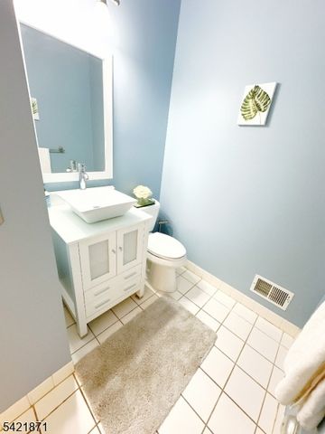 117 Barclay Dr, Nutley Twp., NJ 07110