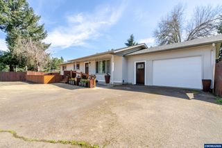 656 NW East Thornton Lake Dr, Albany, OR 97321