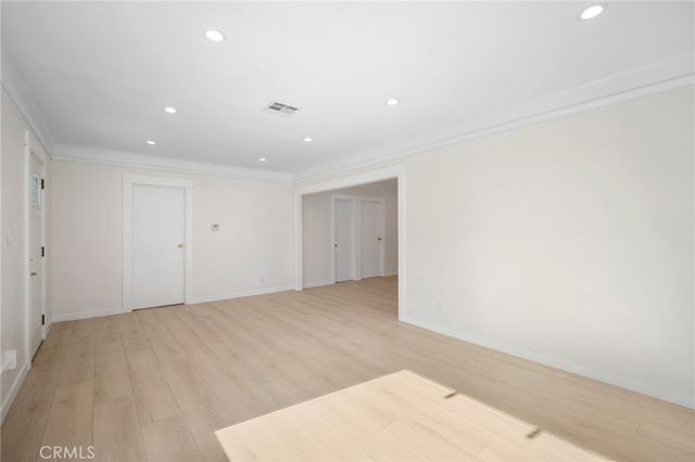 525 W Wilson Avenue, Glendale, CA 91203