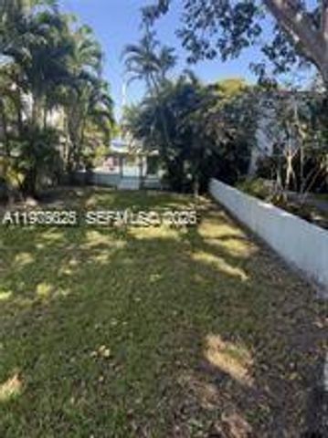 7700 SW 56th Ave 4, Miami, FL 33143