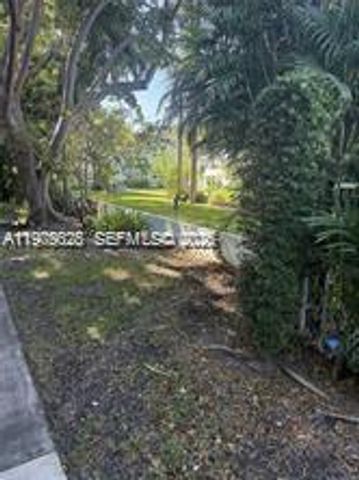 7700 SW 56th Ave 4, Miami, FL 33143