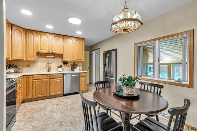136 Frederick Road, Tonawanda, NY 14150