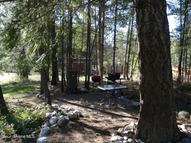 552 Outback LOOP, Spirit Lake, ID 83869