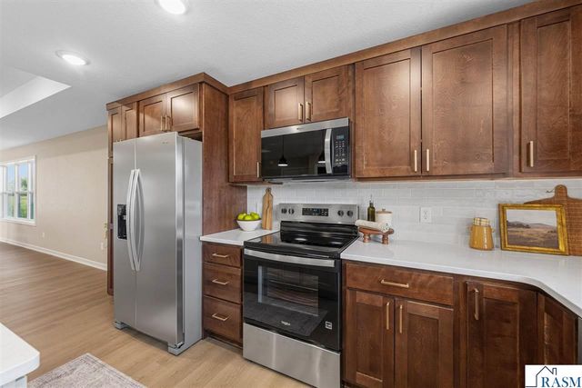 200 E Connie Lane, Eagle Lake, MN 56024