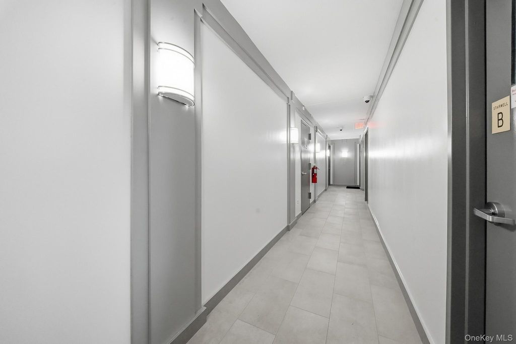 42-22 Union Street 2B, Flushing, NY 11355 — photo 5