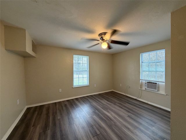 203 W Nolan Street, Lorena, TX 76655