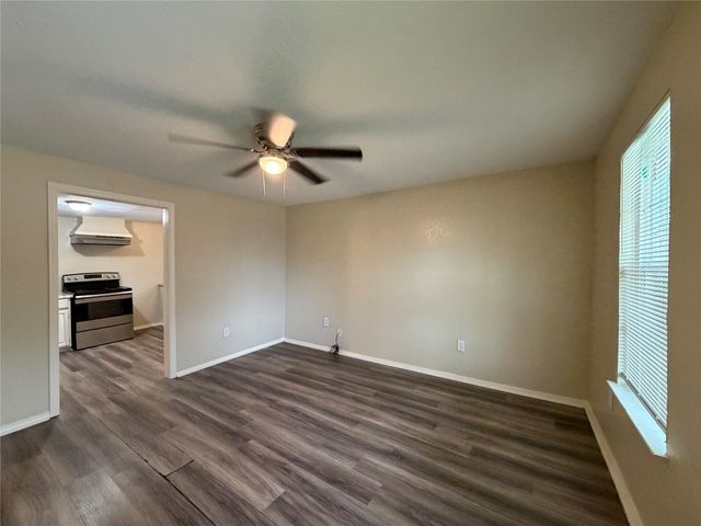 203 W Nolan Street, Lorena, TX 76655