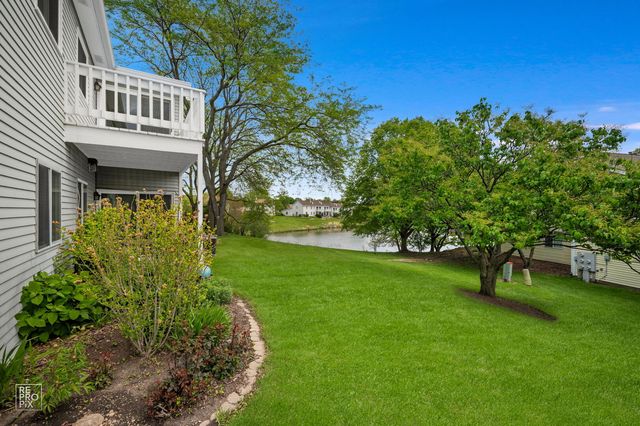 321 Clairemont Court c, Aurora, IL 60504