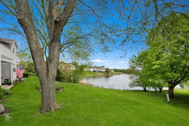 321 Clairemont Court c, Aurora, IL 60504