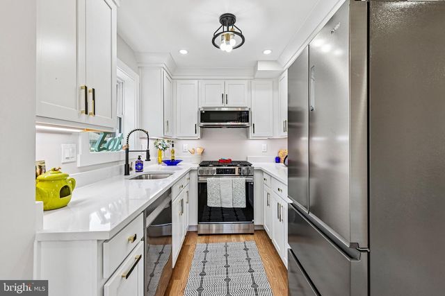 2408 2ND ST S, Arlington, VA 22204
