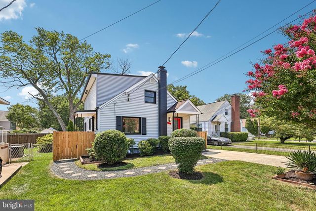 2408 2ND ST S, Arlington, VA 22204