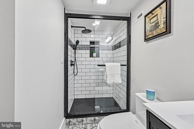 2408 2ND ST S, Arlington, VA 22204